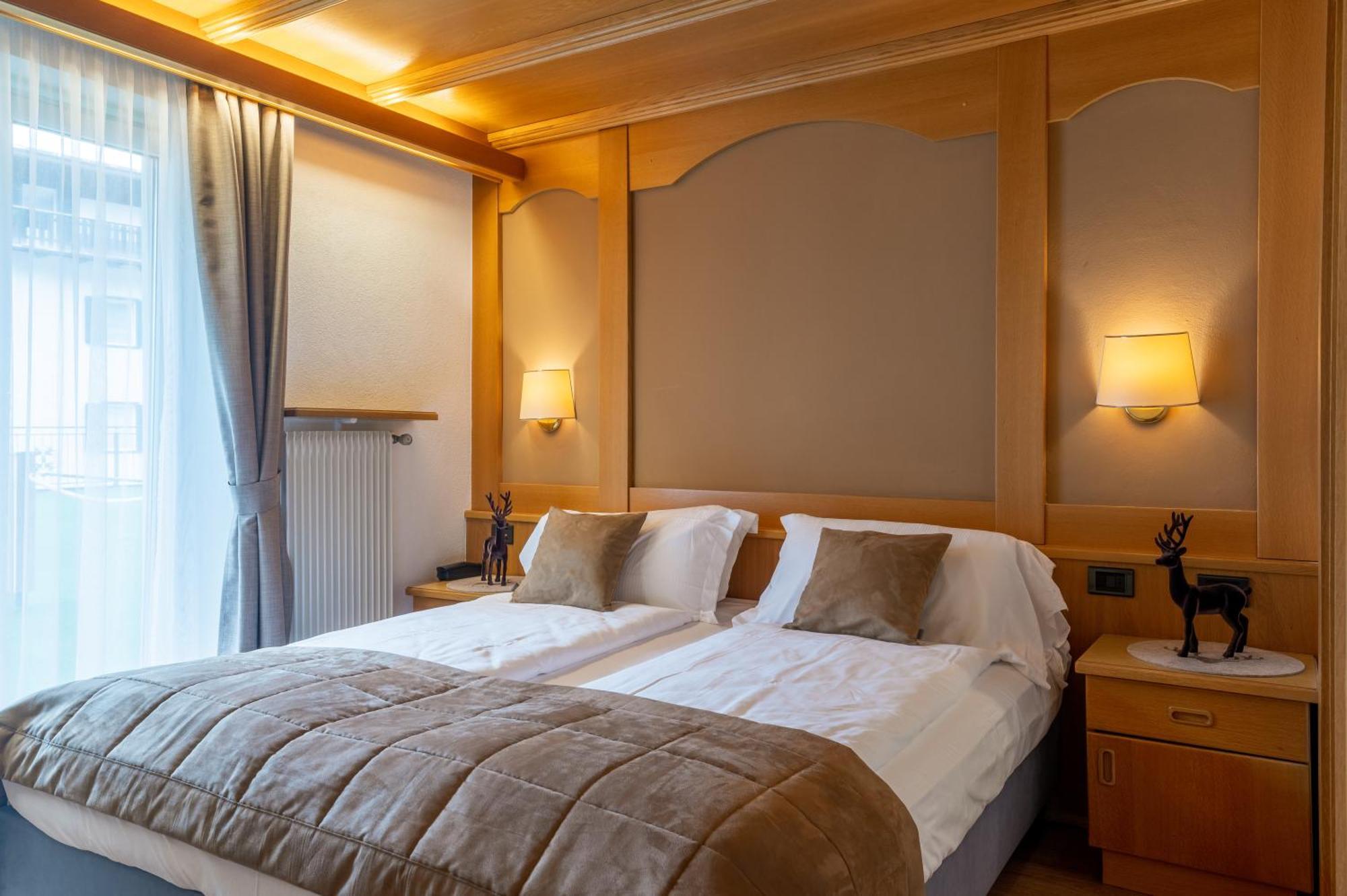 Hotel Meida Pozza di Fassa Exterior photo