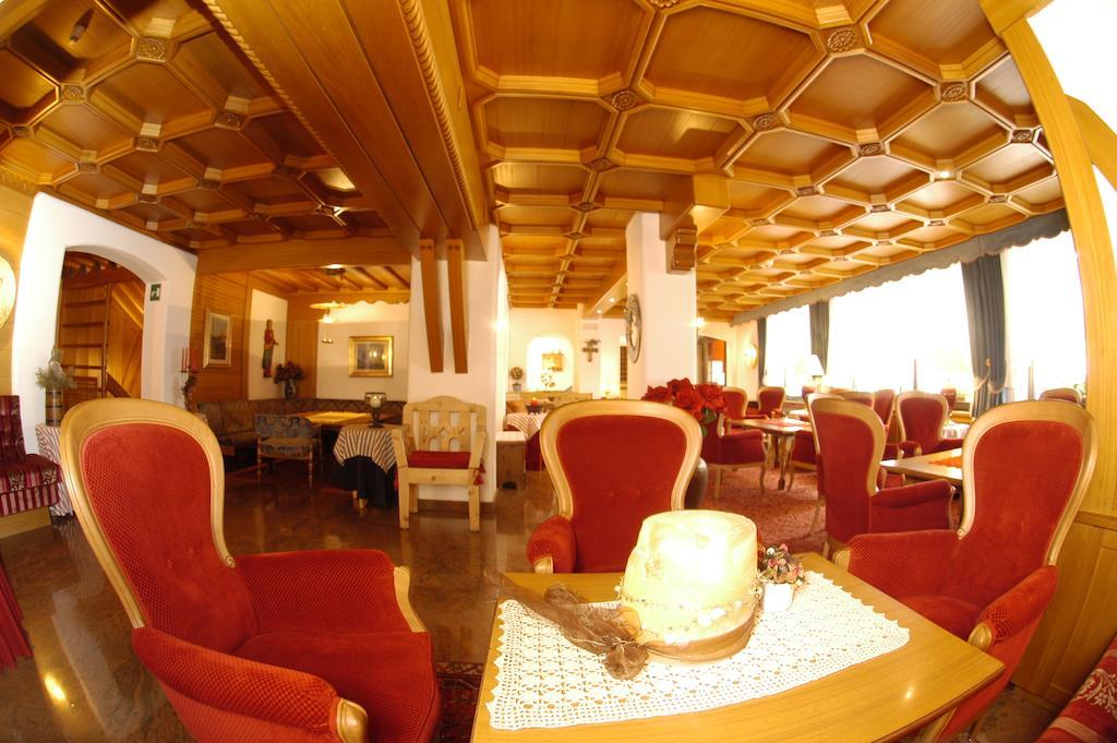 Hotel Meida Pozza di Fassa Exterior photo